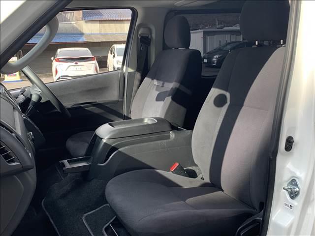 ハイエースバン ロングスーパーＧＬ　ディーゼルターボ　禁煙車　ＳＤナビ／ＴＶ　バックカメラ　ブルートゥース　ＥＴＣ　スマートキー　両側スライドドア　オートエアコン　ミュージックサーバー　丸目ヘッドライト　社外グリル　ドライブレコーダー（33枚目）