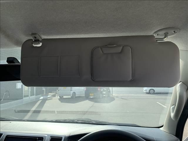 ハイエースバン ロングスーパーＧＬ　ディーゼルターボ　禁煙車　ＳＤナビ／ＴＶ　バックカメラ　ブルートゥース　ＥＴＣ　スマートキー　両側スライドドア　オートエアコン　ミュージックサーバー　丸目ヘッドライト　社外グリル　ドライブレコーダー（45枚目）