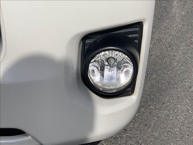 ハイエースバン スーパーＧＬ　ダークプライムＩＩ　ディーゼルターボ　５型セーフティセンスＰ　特別仕様車　ＳＤナビ／フルセグ　バックカメラ　ハーフレザー　ＬＥＤヘッドライト　ブルートゥース　衝突軽減　禁煙車　ドライブレコーダー　ウッドコンビハンドル（14枚目）
