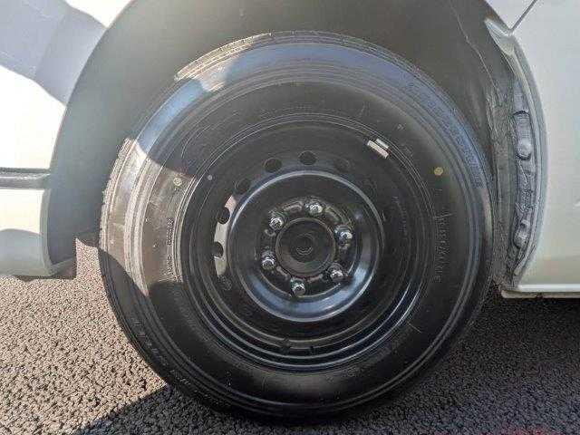 ハイエースバン スーパーＧＬ　ダークプライムＩＩ　ディーゼルターボ　５型セーフティセンスＰ　特別仕様車　ＳＤナビ／フルセグ　バックカメラ　ハーフレザー　ＬＥＤヘッドライト　ブルートゥース　衝突軽減　禁煙車　ドライブレコーダー　ウッドコンビハンドル（15枚目）