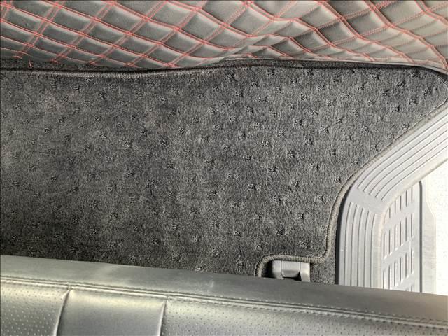 ハイエースバン スーパーＧＬ　ダークプライムＩＩ　ディーゼルターボ　５型セーフティセンスＰ　特別仕様車　ＳＤナビ／フルセグ　バックカメラ　ハーフレザー　ＬＥＤヘッドライト　ブルートゥース　衝突軽減　禁煙車　ドライブレコーダー　ウッドコンビハンドル（45枚目）