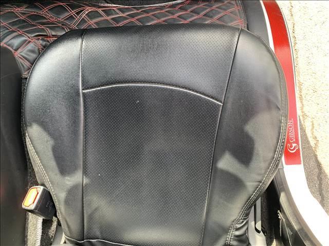 ハイエースバン スーパーＧＬ　ダークプライムＩＩ　ディーゼルターボ　５型セーフティセンスＰ　特別仕様車　ＳＤナビ／フルセグ　バックカメラ　ハーフレザー　ＬＥＤヘッドライト　ブルートゥース　衝突軽減　禁煙車　ドライブレコーダー　ウッドコンビハンドル（54枚目）