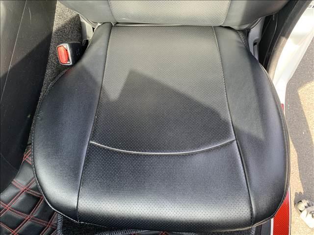 ハイエースバン スーパーＧＬ　ダークプライムＩＩ　ディーゼルターボ　５型セーフティセンスＰ　特別仕様車　ＳＤナビ／フルセグ　バックカメラ　ハーフレザー　ＬＥＤヘッドライト　ブルートゥース　衝突軽減　禁煙車　ドライブレコーダー　ウッドコンビハンドル（57枚目）