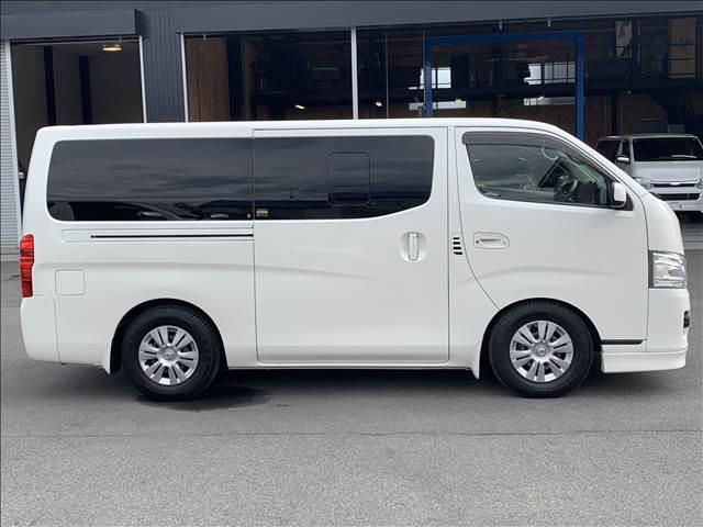 NV350キャラバンバン ロングプレミアムGXターボ 禁煙車 純正SDナビ バックカメラ フルセグTV Bluetooth HIDヘッドライト フロントエアロ ドライブレコーダー ETC フォグランプ オートライト DVD再生 ミュージックサーバー(18枚目)