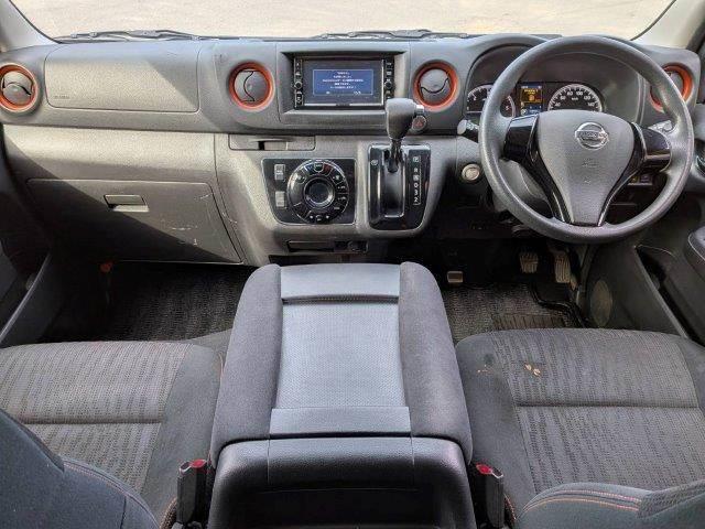 NV350キャラバンバン ロングプレミアムGXターボ 純正ナビ 衝突軽減ブレーキ 全周囲カメラ Bluetooth フルセグTV パワースライドドア LEDヘッドライト 禁煙車 スマートキー 盗難防止装置 電動格納ミラー ETC(3枚目)