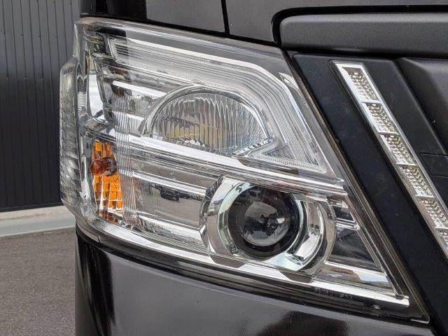NV350キャラバンバン ロングプレミアムGXターボ 純正ナビ 衝突軽減ブレーキ 全周囲カメラ Bluetooth フルセグTV パワースライドドア LEDヘッドライト 禁煙車 スマートキー 盗難防止装置 電動格納ミラー ETC(27枚目)