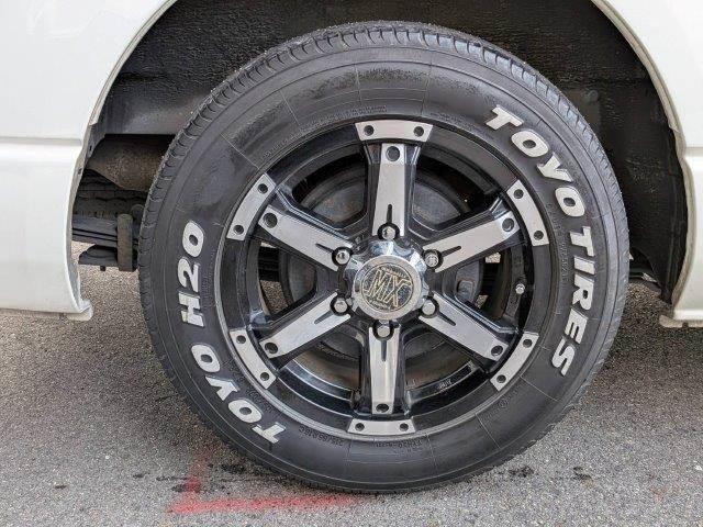 ハイエースバン ＤＸ　ＧＬパッケージ　純正ＳＤナビ　衝突軽減ブレーキ　バックカメラ　両側スライドドア　ＬＥＤヘッドライト　地デジＴＶ　Ｂｌｕｅｔｏｏｔｈ　ＥＴＣ　オートマチックハイビーム　横滑り防止装置　電動格納ミラー（30枚目）