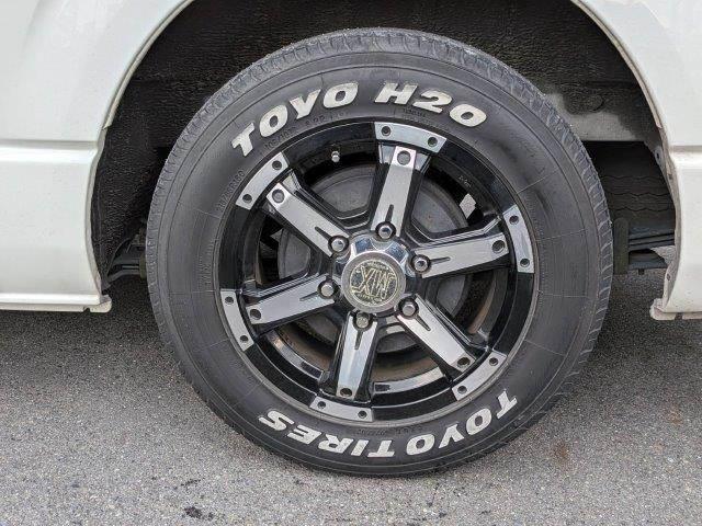 ハイエースバン ＤＸ　ＧＬパッケージ　純正ＳＤナビ　衝突軽減ブレーキ　バックカメラ　両側スライドドア　ＬＥＤヘッドライト　地デジＴＶ　Ｂｌｕｅｔｏｏｔｈ　ＥＴＣ　オートマチックハイビーム　横滑り防止装置　電動格納ミラー（31枚目）