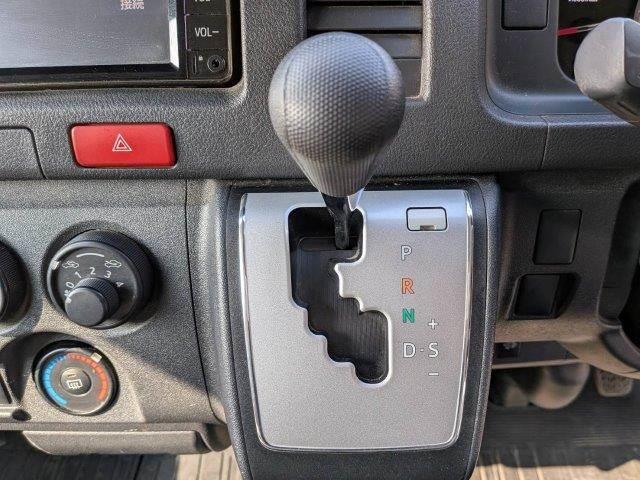 ハイエースバン ＤＸ　ＧＬパッケージ　純正ＳＤナビ　衝突軽減ブレーキ　バックカメラ　両側スライドドア　ＬＥＤヘッドライト　地デジＴＶ　Ｂｌｕｅｔｏｏｔｈ　ＥＴＣ　オートマチックハイビーム　横滑り防止装置　電動格納ミラー（38枚目）