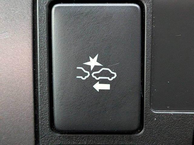 ハイエースバン スーパーGL ダークプライムII 4WD ディーゼルターボ 禁煙車 衝突軽減ブレーキ メモリーナビ バックカメラ ブルートゥース HIDヘッド スマートキー オートハイビーム ミュージックサーバー 盗難防止 ドラレコ 両側スライドドア(8枚目)