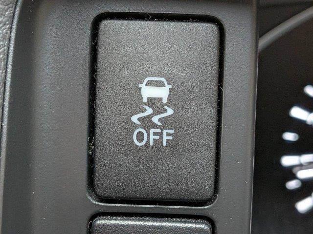 ハイエースバン スーパーGL ダークプライムII 4WD ディーゼルターボ 禁煙車 衝突軽減ブレーキ メモリーナビ バックカメラ ブルートゥース HIDヘッド スマートキー オートハイビーム ミュージックサーバー 盗難防止 ドラレコ 両側スライドドア(9枚目)