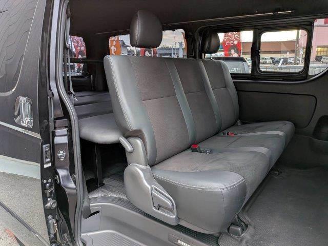 ハイエースバン スーパーGL ダークプライムII 4WD ディーゼルターボ 禁煙車 衝突軽減ブレーキ メモリーナビ バックカメラ ブルートゥース HIDヘッド スマートキー オートハイビーム ミュージックサーバー 盗難防止 ドラレコ 両側スライドドア(11枚目)