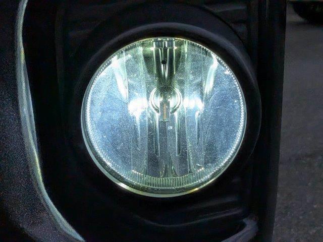 ハイエースバン スーパーGL ダークプライムII 4WD ディーゼルターボ 禁煙車 衝突軽減ブレーキ メモリーナビ バックカメラ ブルートゥース HIDヘッド スマートキー オートハイビーム ミュージックサーバー 盗難防止 ドラレコ 両側スライドドア(16枚目)