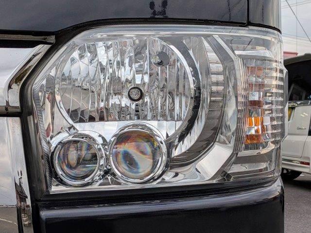 ハイエースバン スーパーGL ダークプライムII 4WD ディーゼルターボ 禁煙車 衝突軽減ブレーキ メモリーナビ バックカメラ ブルートゥース HIDヘッド スマートキー オートハイビーム ミュージックサーバー 盗難防止 ドラレコ 両側スライドドア(25枚目)