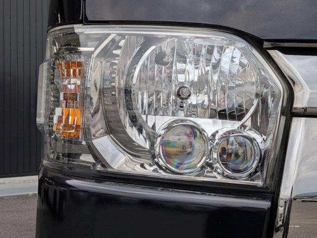 ハイエースバン スーパーGL ダークプライムII 4WD ディーゼルターボ 禁煙車 衝突軽減ブレーキ メモリーナビ バックカメラ ブルートゥース HIDヘッド スマートキー オートハイビーム ミュージックサーバー 盗難防止 ドラレコ 両側スライドドア(26枚目)