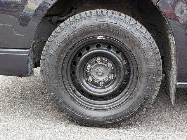 ハイエースバン スーパーGL ダークプライムII 4WD ディーゼルターボ 禁煙車 衝突軽減ブレーキ メモリーナビ バックカメラ ブルートゥース HIDヘッド スマートキー オートハイビーム ミュージックサーバー 盗難防止 ドラレコ 両側スライドドア(33枚目)