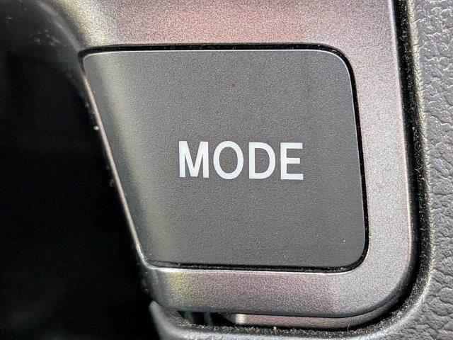 ハイエースバン スーパーGL ダークプライムII 4WD ディーゼルターボ 禁煙車 衝突軽減ブレーキ メモリーナビ バックカメラ ブルートゥース HIDヘッド スマートキー オートハイビーム ミュージックサーバー 盗難防止 ドラレコ 両側スライドドア(42枚目)