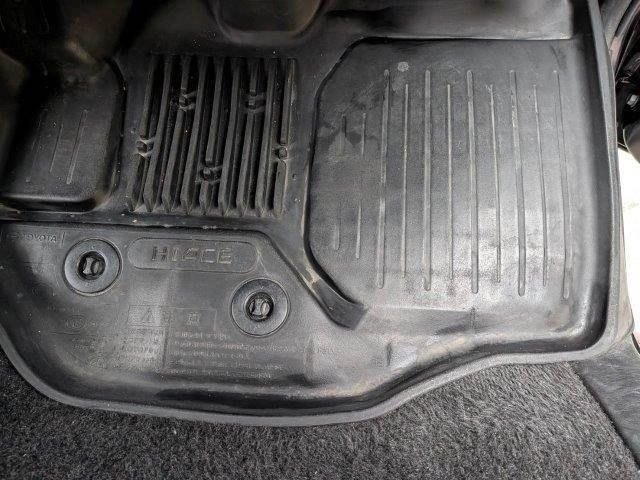 ハイエースバン スーパーGL ダークプライムII 4WD ディーゼルターボ 禁煙車 衝突軽減ブレーキ メモリーナビ バックカメラ ブルートゥース HIDヘッド スマートキー オートハイビーム ミュージックサーバー 盗難防止 ドラレコ 両側スライドドア(46枚目)