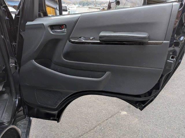 ハイエースバン スーパーGL ダークプライムII 4WD ディーゼルターボ 禁煙車 衝突軽減ブレーキ メモリーナビ バックカメラ ブルートゥース HIDヘッド スマートキー オートハイビーム ミュージックサーバー 盗難防止 ドラレコ 両側スライドドア(54枚目)