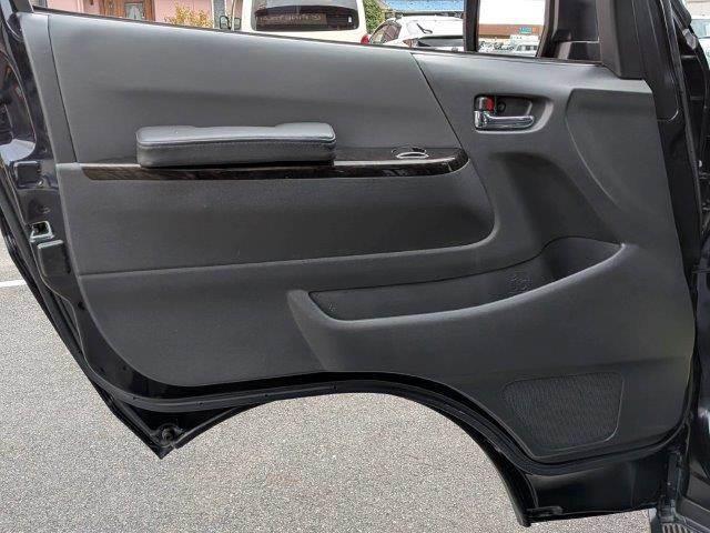 ハイエースバン スーパーGL ダークプライムII 4WD ディーゼルターボ 禁煙車 衝突軽減ブレーキ メモリーナビ バックカメラ ブルートゥース HIDヘッド スマートキー オートハイビーム ミュージックサーバー 盗難防止 ドラレコ 両側スライドドア(60枚目)