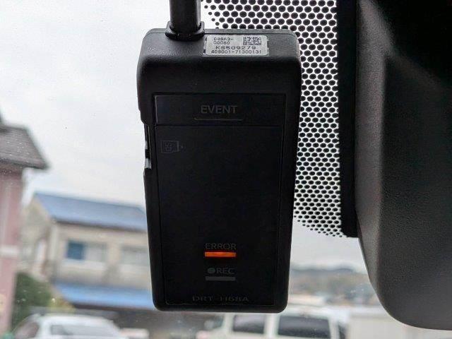 ハイエースバン スーパーGL ダークプライムII 4WD ディーゼルターボ 禁煙車 衝突軽減ブレーキ メモリーナビ バックカメラ ブルートゥース HIDヘッド スマートキー オートハイビーム ミュージックサーバー 盗難防止 ドラレコ 両側スライドドア(66枚目)