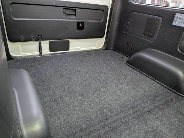 ハイエースバン スーパーＧＬ　ダークプライムＩＩ　モデリスタフルエアロ　５型セーフティセンス　両側パワースライドドア　メモリーナビ　ＬＥＤヘッドライト　特別仕様車　バックカメラ　ＡＣ１００Ｖ電源　Ｂｌｕｅｔｏｏｔｈ　フルセグＴＶ　ミュージックサーバー（12枚目）