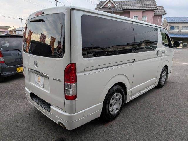 ハイエースバン スーパーＧＬ　ダークプライムＩＩ　モデリスタフルエアロ　５型セーフティセンス　両側パワースライドドア　メモリーナビ　ＬＥＤヘッドライト　特別仕様車　バックカメラ　ＡＣ１００Ｖ電源　Ｂｌｕｅｔｏｏｔｈ　フルセグＴＶ　ミュージックサーバー（21枚目）
