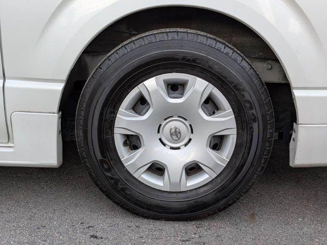 ハイエースバン スーパーＧＬ　ダークプライムＩＩ　モデリスタフルエアロ　５型セーフティセンス　両側パワースライドドア　メモリーナビ　ＬＥＤヘッドライト　特別仕様車　バックカメラ　ＡＣ１００Ｖ電源　Ｂｌｕｅｔｏｏｔｈ　フルセグＴＶ　ミュージックサーバー（32枚目）