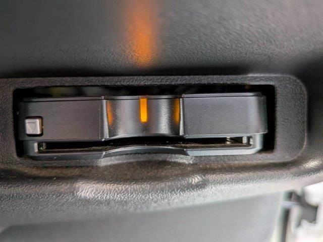 ハイエースバン スーパーＧＬ　ダークプライムＩＩ　モデリスタフルエアロ　５型セーフティセンス　両側パワースライドドア　メモリーナビ　ＬＥＤヘッドライト　特別仕様車　バックカメラ　ＡＣ１００Ｖ電源　Ｂｌｕｅｔｏｏｔｈ　フルセグＴＶ　ミュージックサーバー（44枚目）