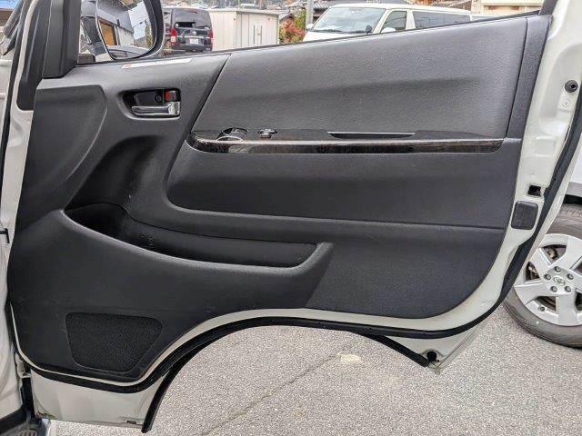 ハイエースバン スーパーＧＬ　ダークプライムＩＩ　モデリスタフルエアロ　５型セーフティセンス　両側パワースライドドア　メモリーナビ　ＬＥＤヘッドライト　特別仕様車　バックカメラ　ＡＣ１００Ｖ電源　Ｂｌｕｅｔｏｏｔｈ　フルセグＴＶ　ミュージックサーバー（55枚目）