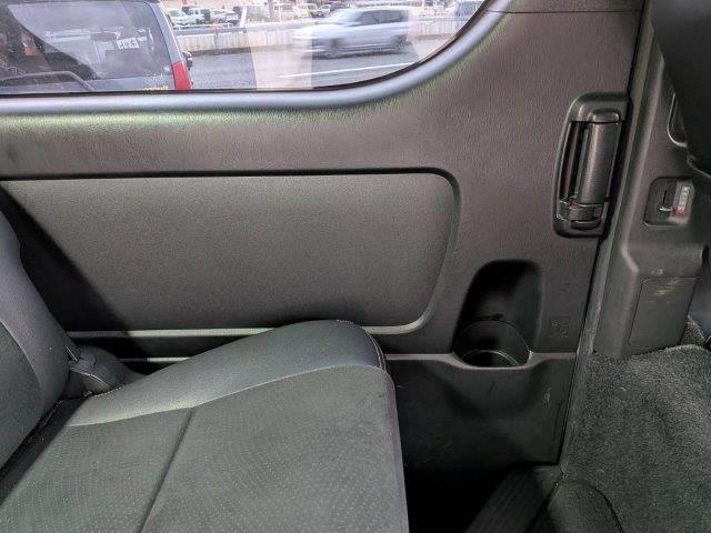 ハイエースバン スーパーＧＬ　ダークプライムＩＩ　モデリスタフルエアロ　５型セーフティセンス　両側パワースライドドア　メモリーナビ　ＬＥＤヘッドライト　特別仕様車　バックカメラ　ＡＣ１００Ｖ電源　Ｂｌｕｅｔｏｏｔｈ　フルセグＴＶ　ミュージックサーバー（66枚目）