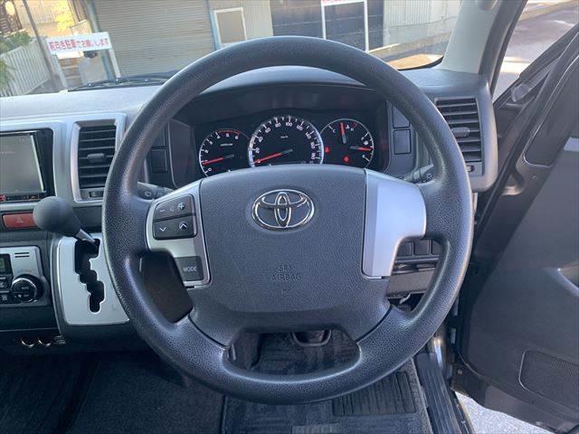 ハイエースバン スーパーＧＬ　ＳＤナビ　バックカメラ　ＬＥＤヘッドライト　Ｂｌｕｅｔｏｏｔｈ　禁煙車　ＵＳＢポート　ＥＴＣ　スマートキー　盗難防止装置　ドライブレコーダー　電動格納ミラー　ＤＶＤ再生　ＣＤ再生　フォグランプ（10枚目）