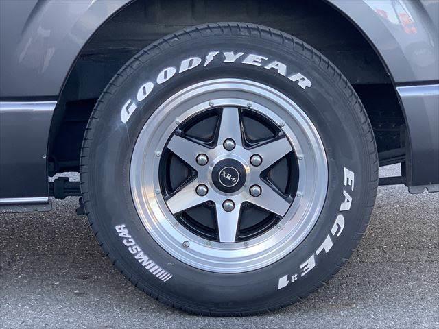 ハイエースバン スーパーＧＬ　ＳＤナビ　バックカメラ　ＬＥＤヘッドライト　Ｂｌｕｅｔｏｏｔｈ　禁煙車　ＵＳＢポート　ＥＴＣ　スマートキー　盗難防止装置　ドライブレコーダー　電動格納ミラー　ＤＶＤ再生　ＣＤ再生　フォグランプ（28枚目）