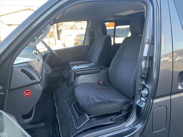 ハイエースバン スーパーＧＬ　ＳＤナビ　バックカメラ　ＬＥＤヘッドライト　Ｂｌｕｅｔｏｏｔｈ　禁煙車　ＵＳＢポート　ＥＴＣ　スマートキー　盗難防止装置　ドライブレコーダー　電動格納ミラー　ＤＶＤ再生　ＣＤ再生　フォグランプ（33枚目）