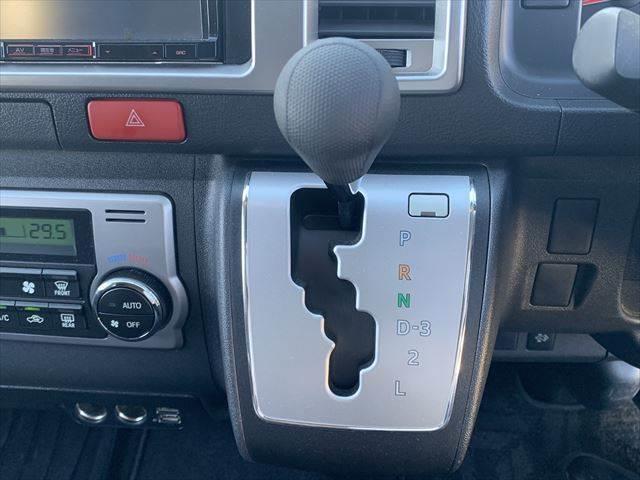 ハイエースバン スーパーＧＬ　ＳＤナビ　バックカメラ　ＬＥＤヘッドライト　Ｂｌｕｅｔｏｏｔｈ　禁煙車　ＵＳＢポート　ＥＴＣ　スマートキー　盗難防止装置　ドライブレコーダー　電動格納ミラー　ＤＶＤ再生　ＣＤ再生　フォグランプ（35枚目）