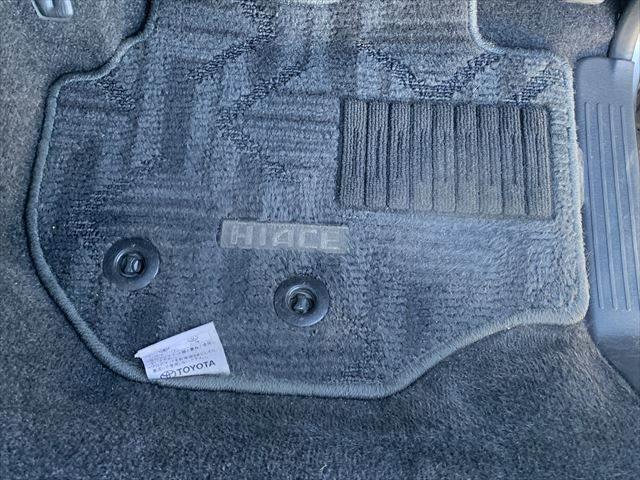 ハイエースバン スーパーＧＬ　ＳＤナビ　バックカメラ　ＬＥＤヘッドライト　Ｂｌｕｅｔｏｏｔｈ　禁煙車　ＵＳＢポート　ＥＴＣ　スマートキー　盗難防止装置　ドライブレコーダー　電動格納ミラー　ＤＶＤ再生　ＣＤ再生　フォグランプ（40枚目）