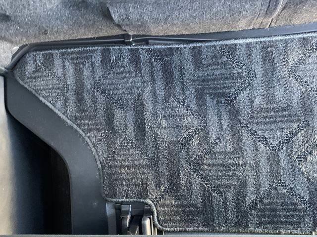 ハイエースバン スーパーＧＬ　ＳＤナビ　バックカメラ　ＬＥＤヘッドライト　Ｂｌｕｅｔｏｏｔｈ　禁煙車　ＵＳＢポート　ＥＴＣ　スマートキー　盗難防止装置　ドライブレコーダー　電動格納ミラー　ＤＶＤ再生　ＣＤ再生　フォグランプ（43枚目）