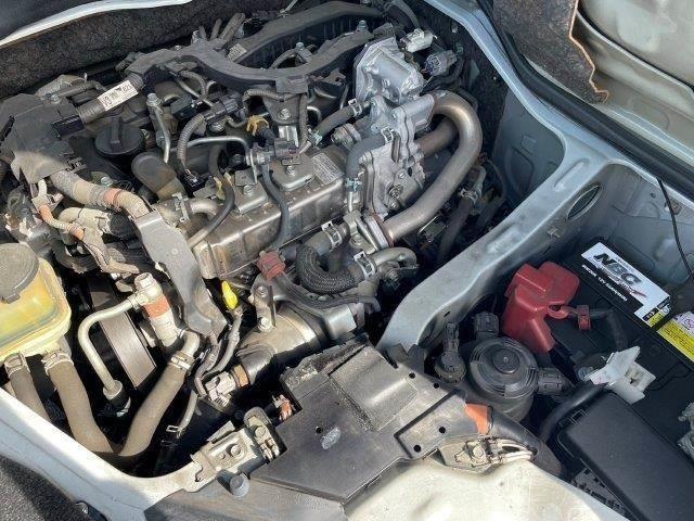ハイエースバン スーパーＧＬ　ダークプライム　ディーゼルターボ　５型セーフティセンスＰ　禁煙車　ＬＥＤヘッドライト　ドライブレコーダー　デジタルインナーミラー　衝突軽減　コーナーセンサー　スマートキー　ハーフレザー　オートマチックハイビーム（32枚目）