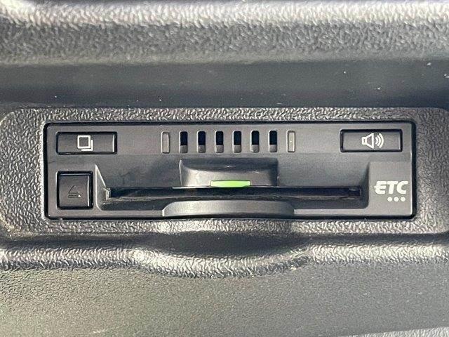 ハイエースバン スーパーＧＬ　ダークプライム　ディーゼルターボ　５型セーフティセンスＰ　禁煙車　ＬＥＤヘッドライト　ドライブレコーダー　デジタルインナーミラー　衝突軽減　コーナーセンサー　スマートキー　ハーフレザー　オートマチックハイビーム（44枚目）