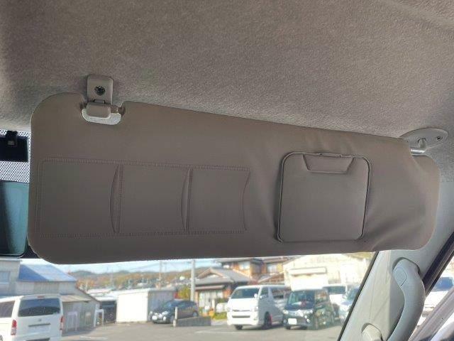 ハイエースバン スーパーＧＬ　ダークプライム　ディーゼルターボ　５型セーフティセンスＰ　禁煙車　ＬＥＤヘッドライト　ドライブレコーダー　デジタルインナーミラー　衝突軽減　コーナーセンサー　スマートキー　ハーフレザー　オートマチックハイビーム（45枚目）