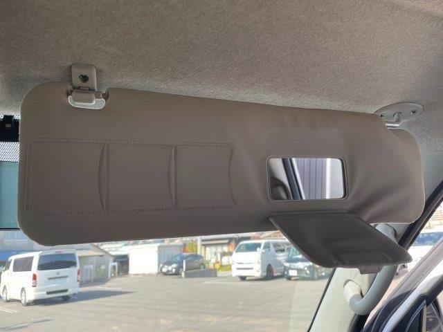 ハイエースバン スーパーＧＬ　ダークプライム　ディーゼルターボ　５型セーフティセンスＰ　禁煙車　ＬＥＤヘッドライト　ドライブレコーダー　デジタルインナーミラー　衝突軽減　コーナーセンサー　スマートキー　ハーフレザー　オートマチックハイビーム（46枚目）