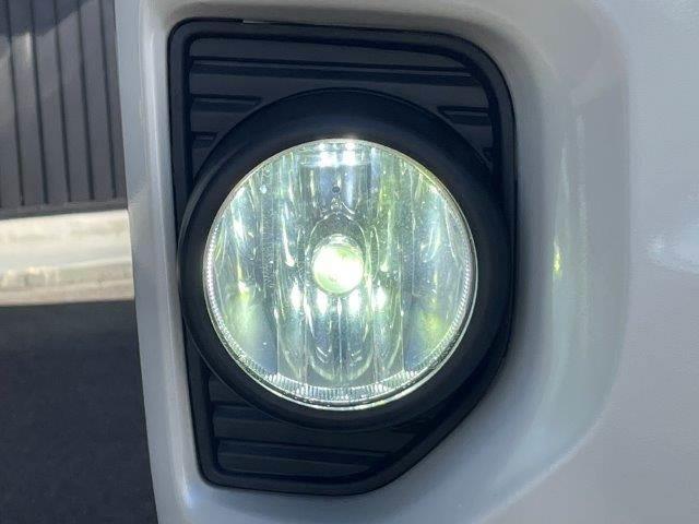 ハイエースバン スーパーＧＬ　ダークプライム　両側パワースライドドア　４ＷＤ　禁煙車　ＳＤナビ　Ｂｌｕｅｔｏｏｔｈ　バックカメラ　フルセグＴＶ　ＬＥＤヘッドライト　スマートキー　ハーフレザーシート　盗難防止装置　電動格納ミラー　ＥＴＣ（26枚目）