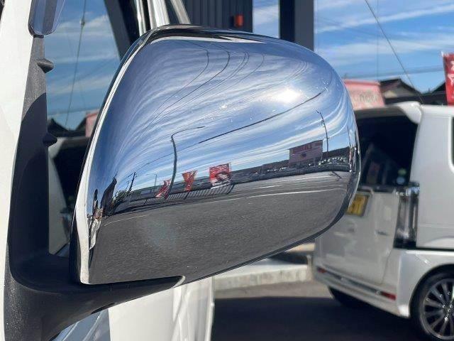 ハイエースバン スーパーＧＬ　ダークプライム　両側パワースライドドア　４ＷＤ　禁煙車　ＳＤナビ　Ｂｌｕｅｔｏｏｔｈ　バックカメラ　フルセグＴＶ　ＬＥＤヘッドライト　スマートキー　ハーフレザーシート　盗難防止装置　電動格納ミラー　ＥＴＣ（31枚目）