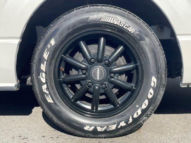 ハイエースバン スーパーＧＬ　ダークプライム　両側パワースライドドア　４ＷＤ　禁煙車　ＳＤナビ　Ｂｌｕｅｔｏｏｔｈ　バックカメラ　フルセグＴＶ　ＬＥＤヘッドライト　スマートキー　ハーフレザーシート　盗難防止装置　電動格納ミラー　ＥＴＣ（34枚目）