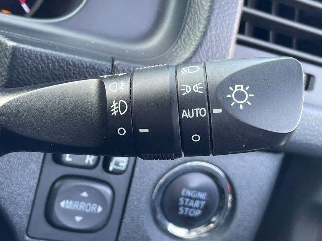 ハイエースバン スーパーＧＬ　ダークプライム　両側パワースライドドア　４ＷＤ　禁煙車　ＳＤナビ　Ｂｌｕｅｔｏｏｔｈ　バックカメラ　フルセグＴＶ　ＬＥＤヘッドライト　スマートキー　ハーフレザーシート　盗難防止装置　電動格納ミラー　ＥＴＣ（41枚目）