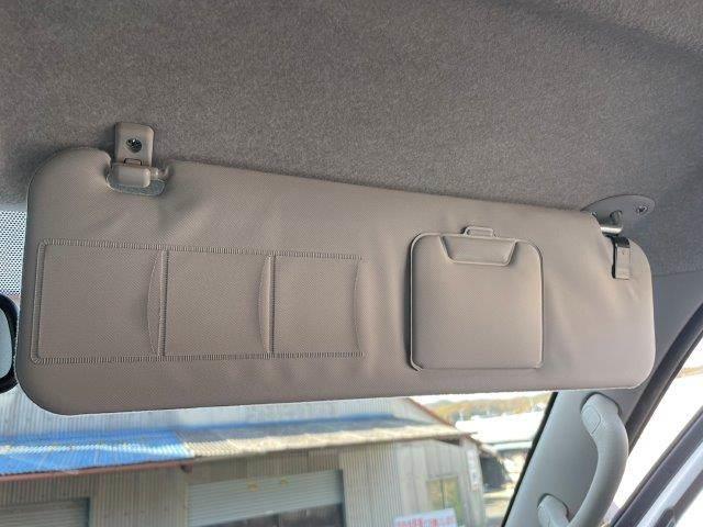 ハイエースバン スーパーＧＬ　ダークプライム　両側パワースライドドア　４ＷＤ　禁煙車　ＳＤナビ　Ｂｌｕｅｔｏｏｔｈ　バックカメラ　フルセグＴＶ　ＬＥＤヘッドライト　スマートキー　ハーフレザーシート　盗難防止装置　電動格納ミラー　ＥＴＣ（48枚目）