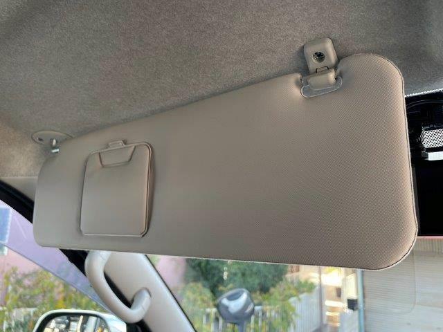 ハイエースバン スーパーＧＬ　ダークプライム　両側パワースライドドア　４ＷＤ　禁煙車　ＳＤナビ　Ｂｌｕｅｔｏｏｔｈ　バックカメラ　フルセグＴＶ　ＬＥＤヘッドライト　スマートキー　ハーフレザーシート　盗難防止装置　電動格納ミラー　ＥＴＣ（50枚目）