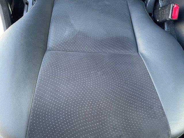 ハイエースバン スーパーＧＬ　ダークプライム　両側パワースライドドア　４ＷＤ　禁煙車　ＳＤナビ　Ｂｌｕｅｔｏｏｔｈ　バックカメラ　フルセグＴＶ　ＬＥＤヘッドライト　スマートキー　ハーフレザーシート　盗難防止装置　電動格納ミラー　ＥＴＣ（58枚目）