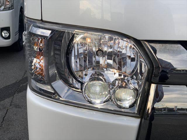 ハイエースバン スーパーＧＬ　ダークプライム　純正ＳＤナビ　衝突軽減ブレーキ　地デジＴＶ　バックカメラ　ＬＥＤヘッドライト　スマートキー　ＥＴＣ２．０　電動格納ミラー　オートマチックハイビーム　盗難防止装置　ドライブレコーダー（32枚目）