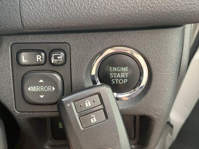 ハイエースバン スーパーＧＬ　ダークプライム　純正ＳＤナビ　衝突軽減ブレーキ　地デジＴＶ　バックカメラ　ＬＥＤヘッドライト　スマートキー　ＥＴＣ２．０　電動格納ミラー　オートマチックハイビーム　盗難防止装置　ドライブレコーダー（42枚目）